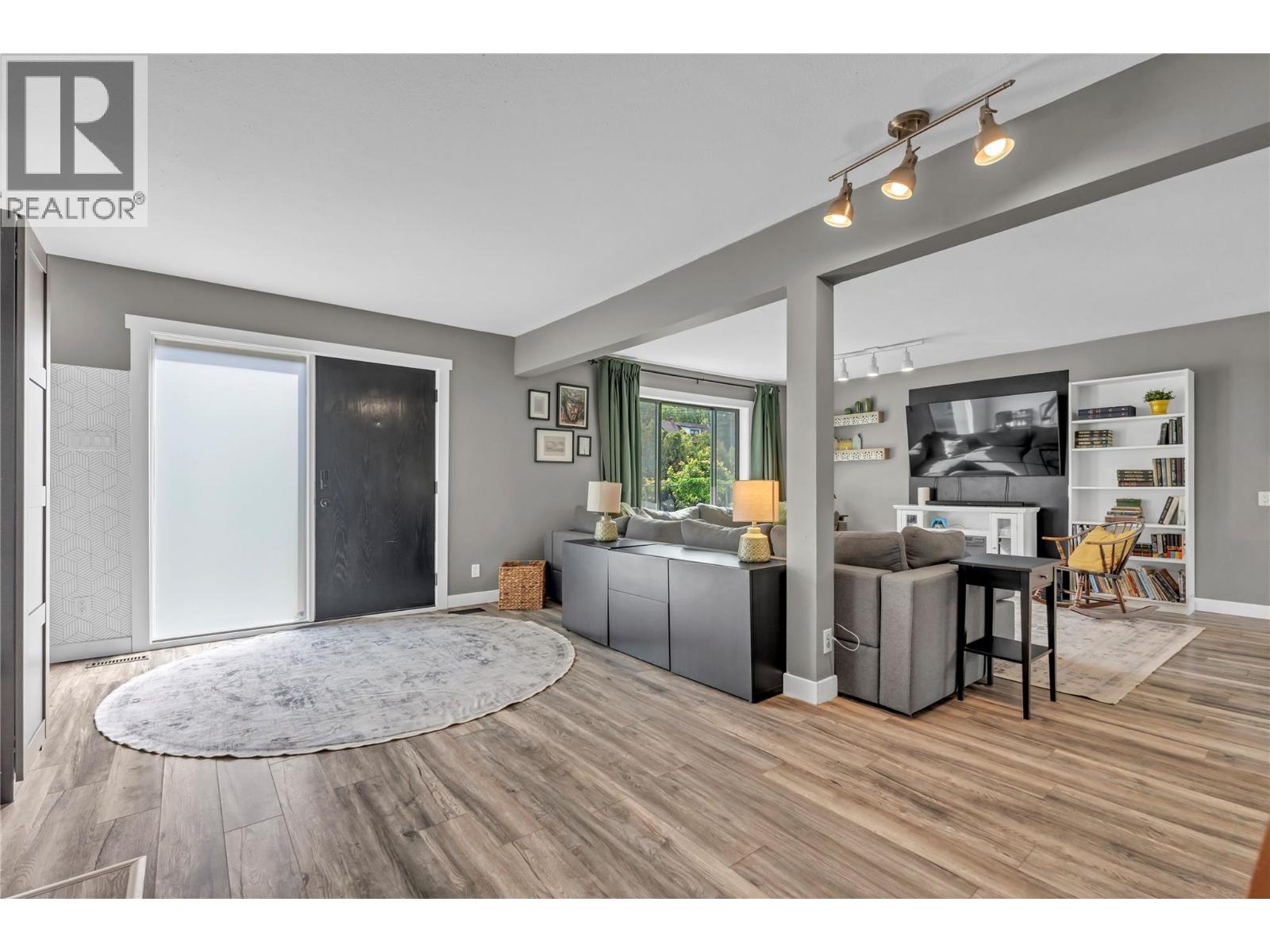 10816 Victoria Road S, Summerland, British Columbia  V0H 1Z0 - Photo 5 - 10371764