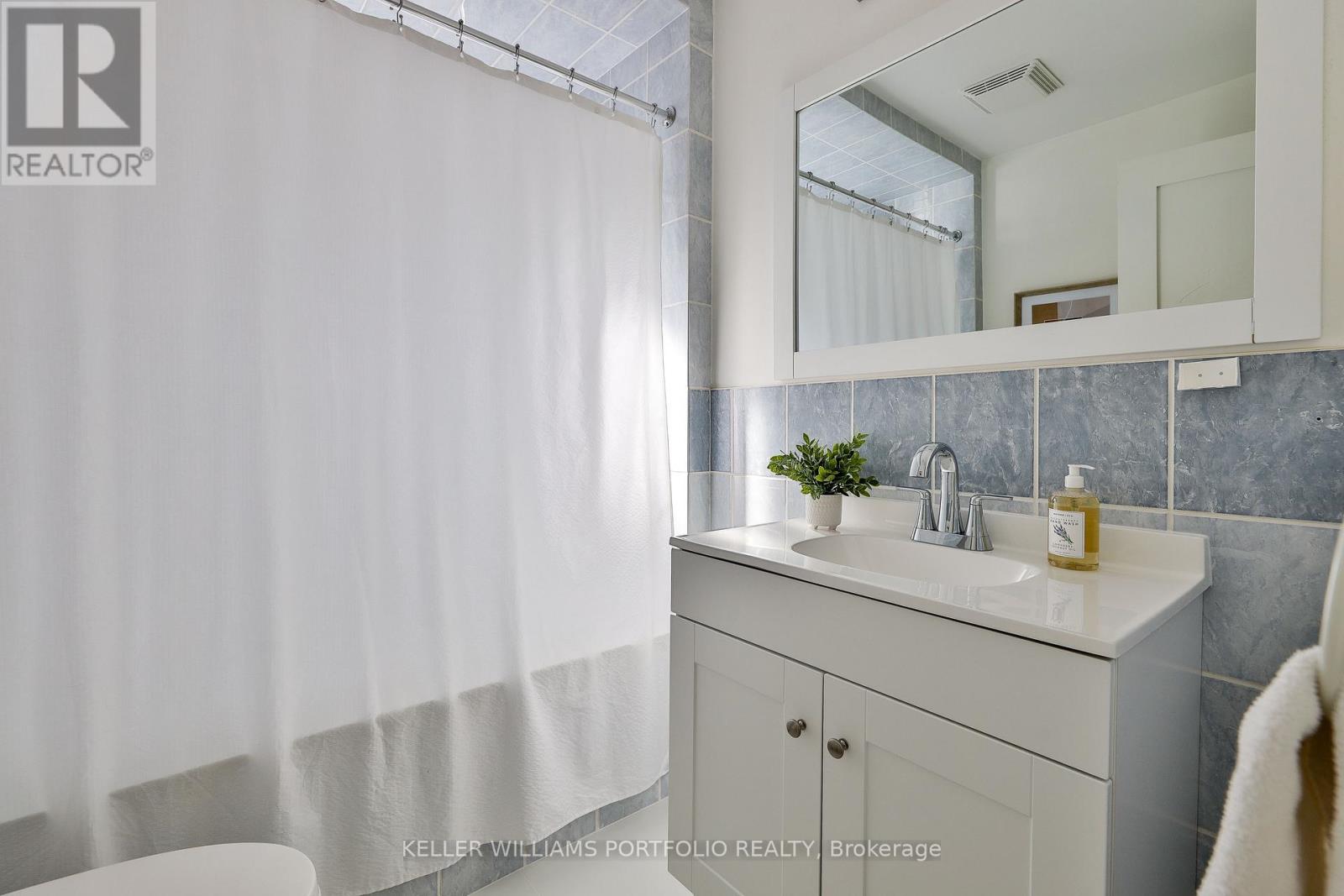 63 Hounslow Heath Road, Toronto, Ontario  M6N 1G7 - Photo 20 - W13054052