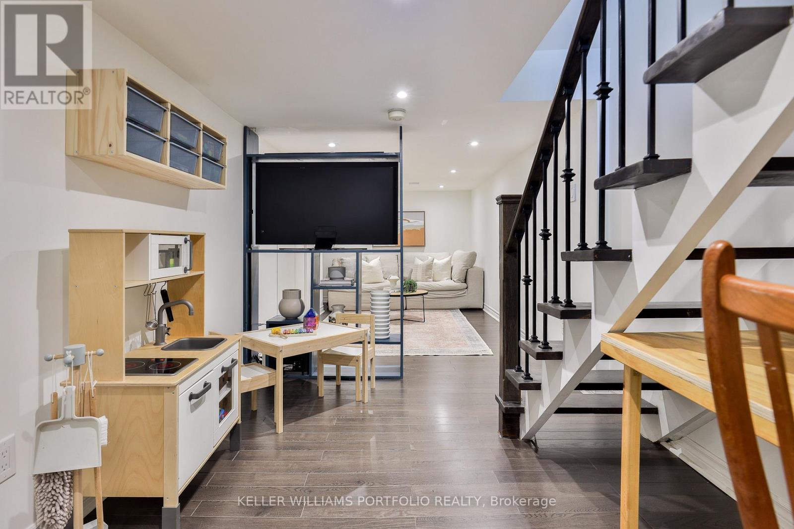 63 Hounslow Heath Road, Toronto, Ontario  M6N 1G7 - Photo 22 - W13054052