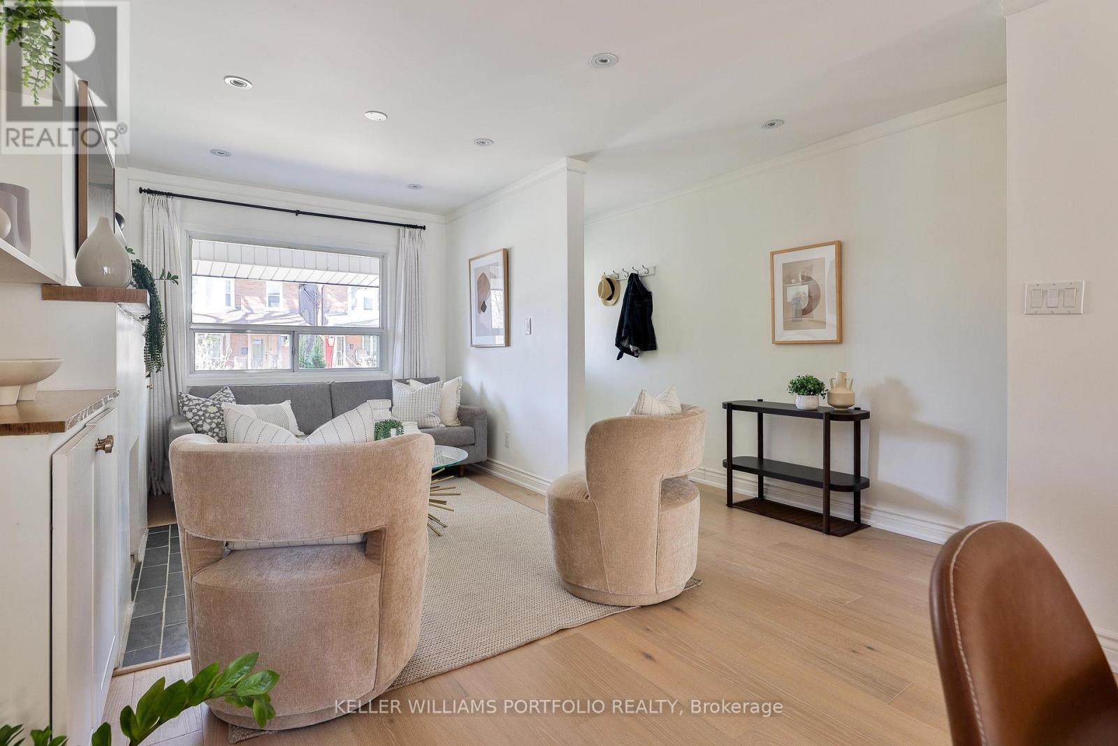 63 Hounslow Heath Road, Toronto, Ontario  M6N 1G7 - Photo 6 - W13054052