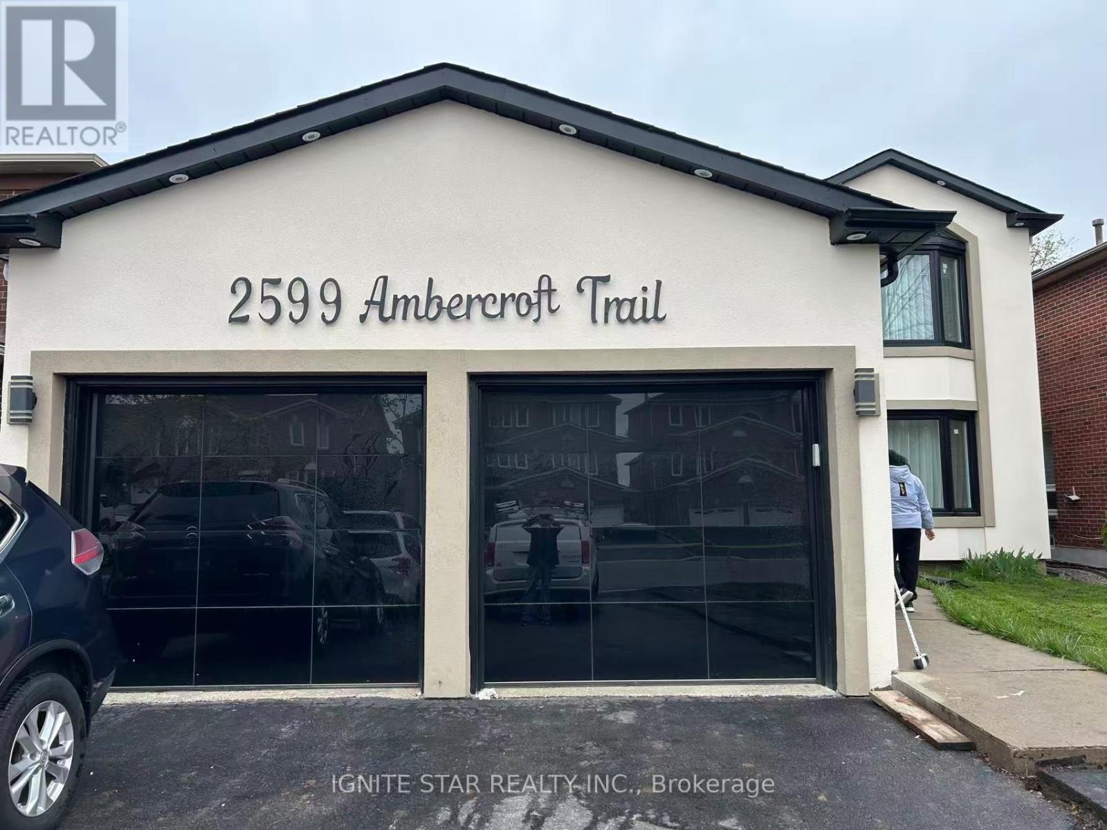 2599 Ambercroft Drive, Mississauga, Ontario  L5M 4K5 - Photo 9 - W13054074