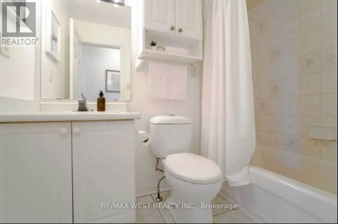 Main - 6892 Old Creditview Road, Mississauga, Ontario  L5N 8K5 - Photo 22 - W13054076