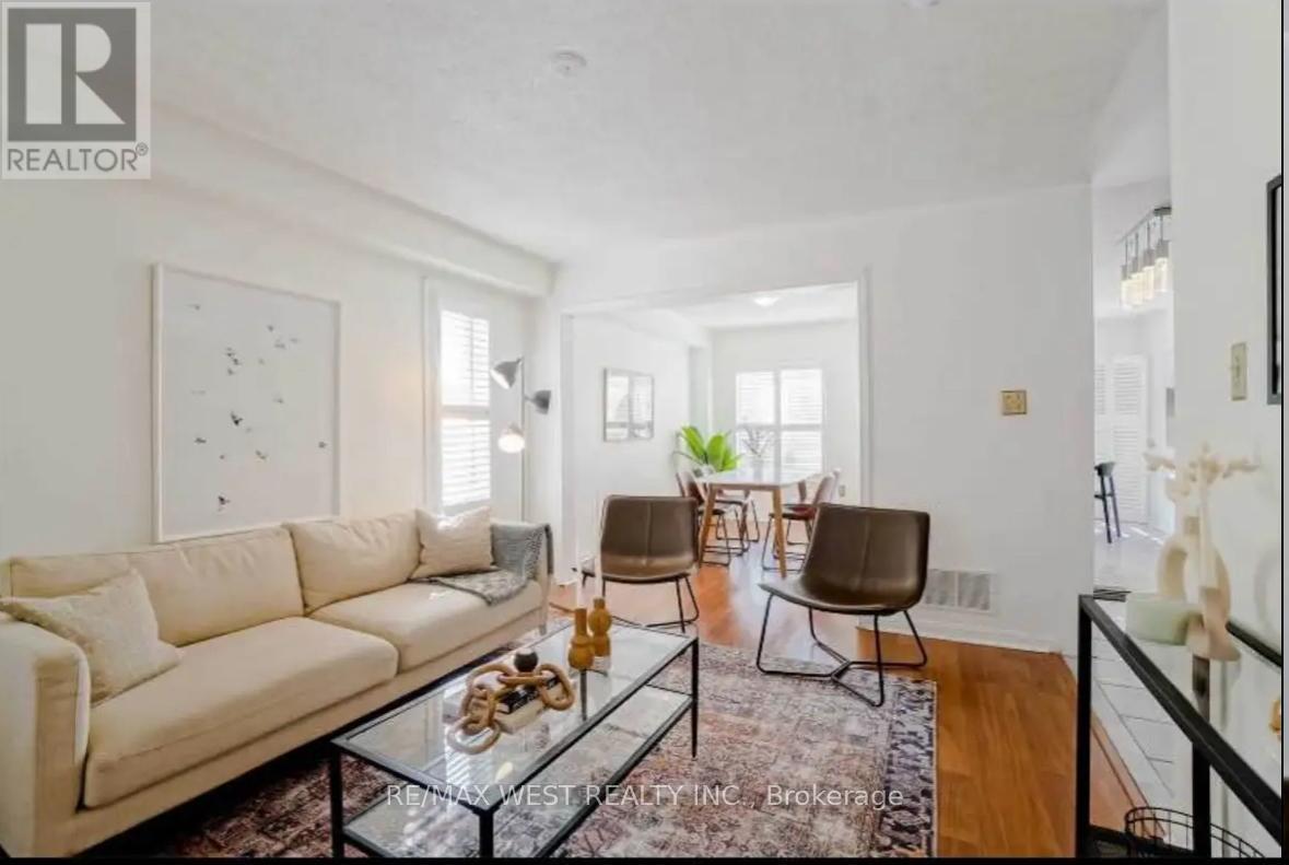 Main - 6892 Old Creditview Road, Mississauga, Ontario  L5N 8K5 - Photo 5 - W13054076