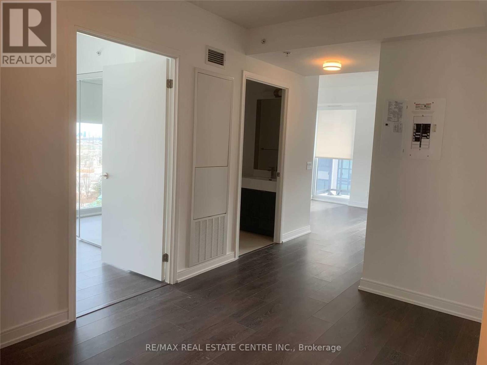 710 - 30 Samuel Wood Way, Toronto, Ontario  M9B 0C9 - Photo 6 - W13054136