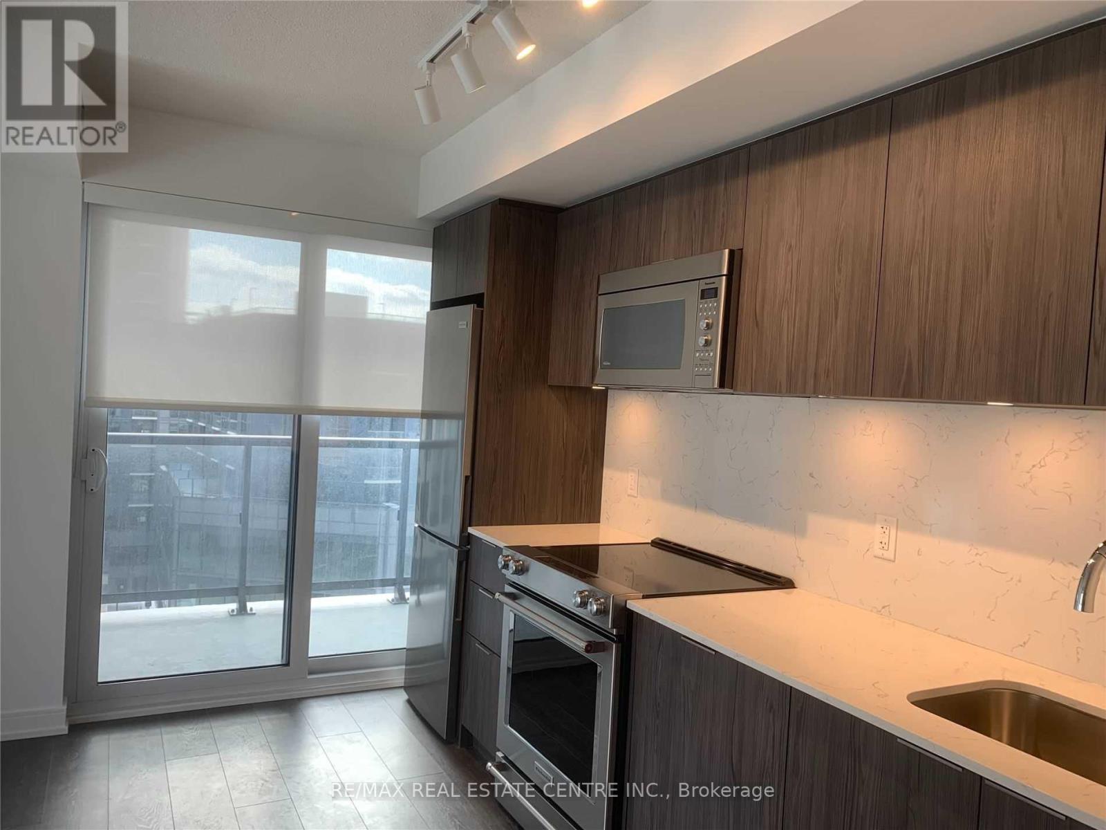 710 - 30 Samuel Wood Way, Toronto, Ontario  M9B 0C9 - Photo 7 - W13054136