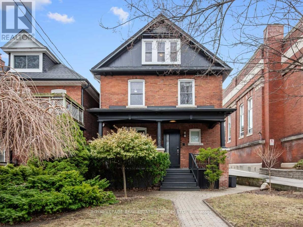 162 MEDLAND STREET, Toronto, Ontario