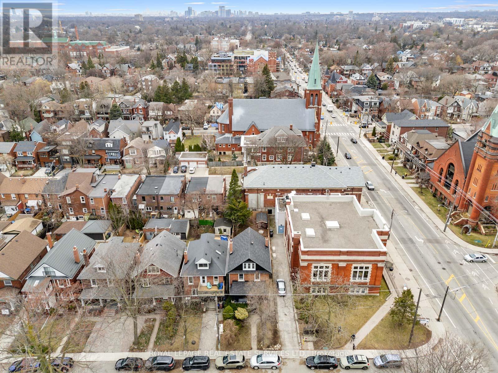 162 Medland Street, Toronto, Ontario  M6P 2N5 - Photo 40 - W13054248