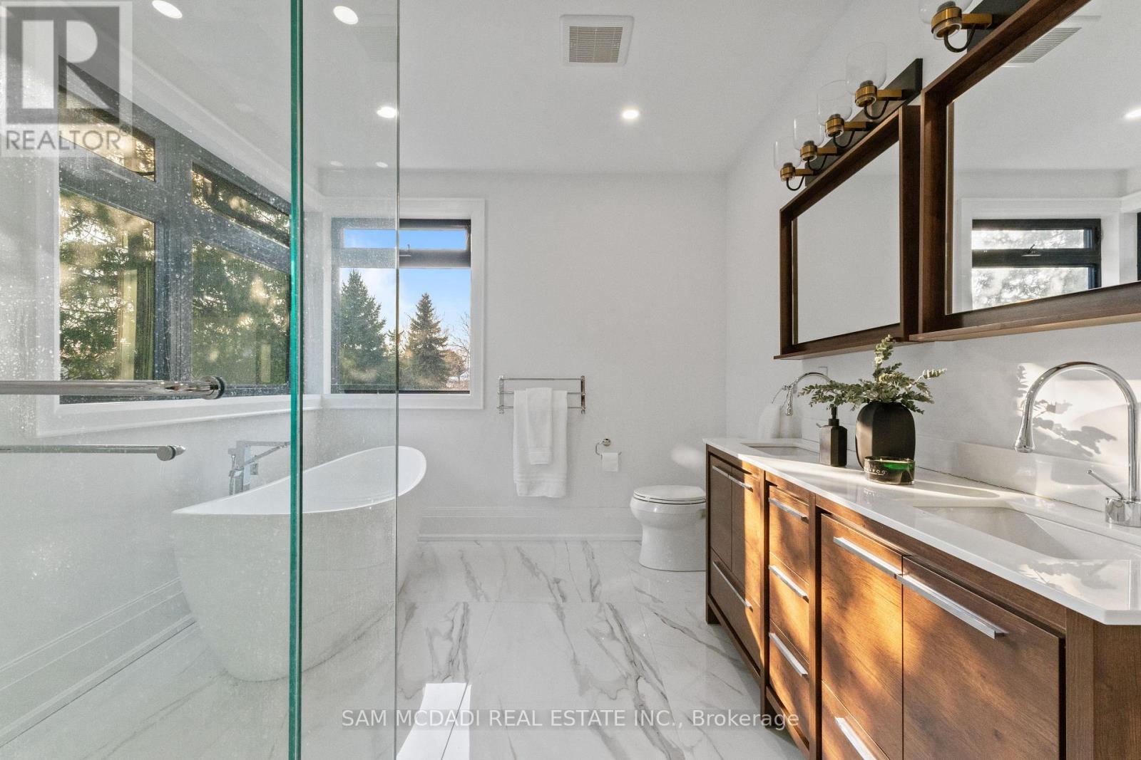 1610 Kenmuir Avenue, Mississauga, Ontario  L5G 4B5 - Photo 18 - W13054278