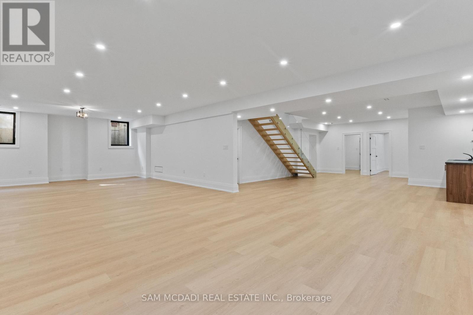 1610 Kenmuir Avenue, Mississauga, Ontario  L5G 4B5 - Photo 37 - W13054278