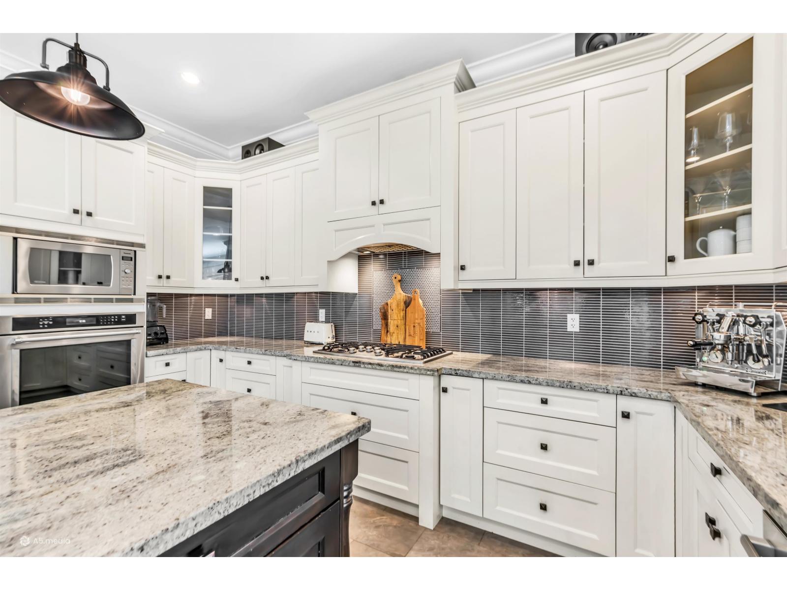 16332 26b Avenue, Surrey, British Columbia  V3S 6Z2 - Photo 11 - R3115811