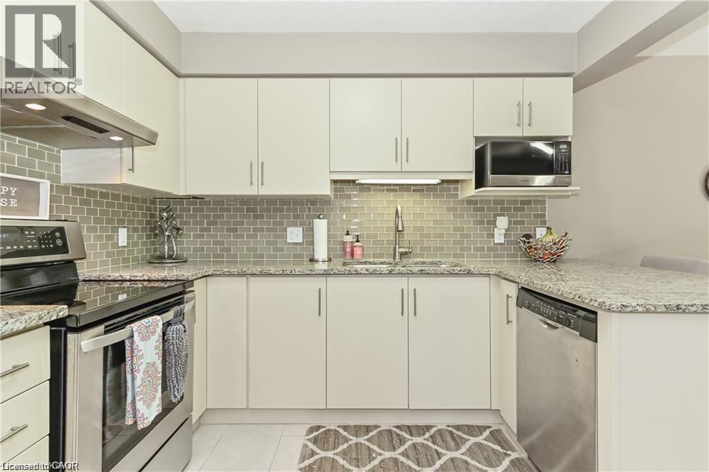 300 Fallowfield Drive Unit# 12, Kitchener, Ontario  N2C 2T8 - Photo 7 - 40824028