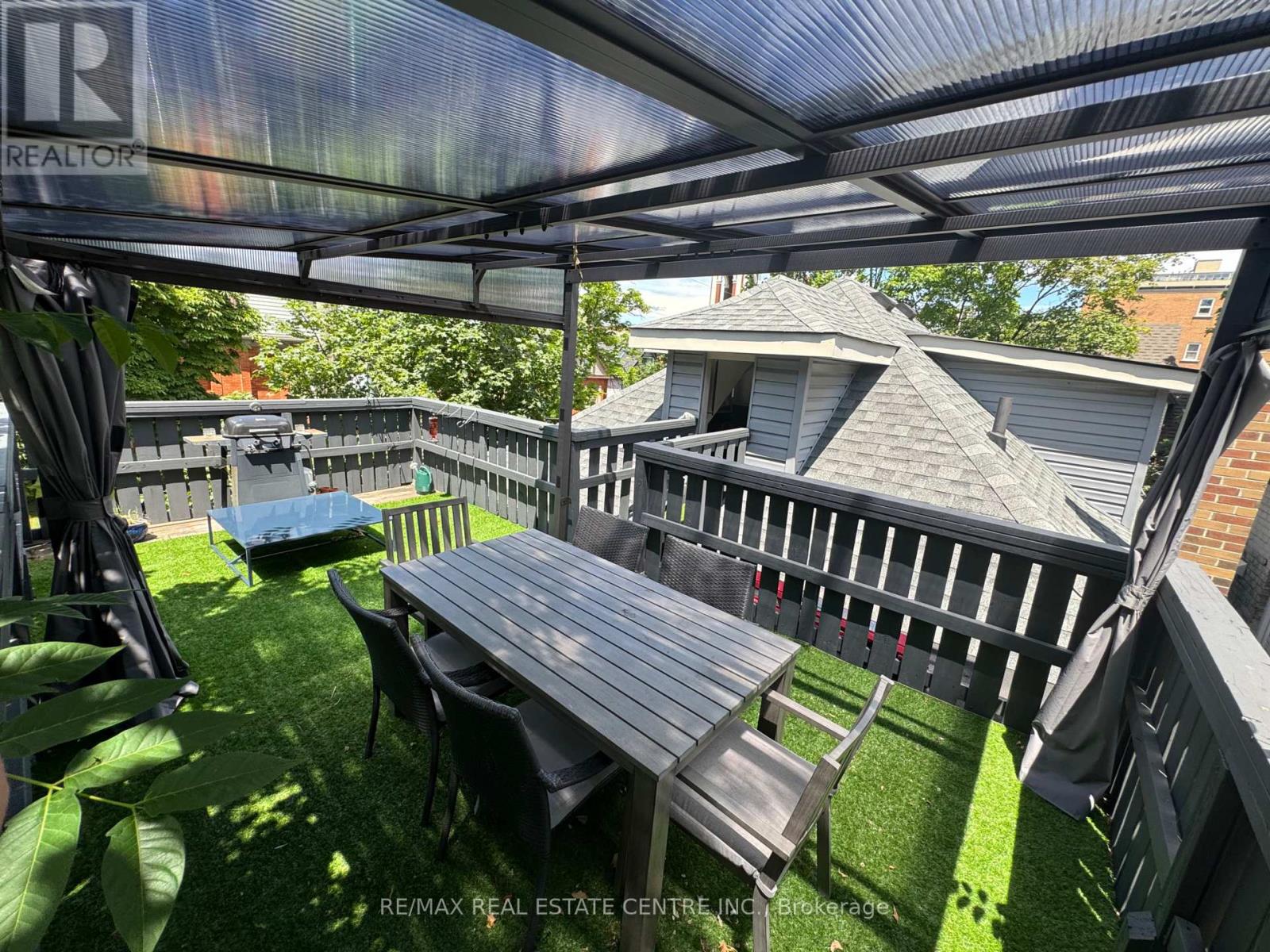 120 HERKIMER STREET, Hamilton, Ontario