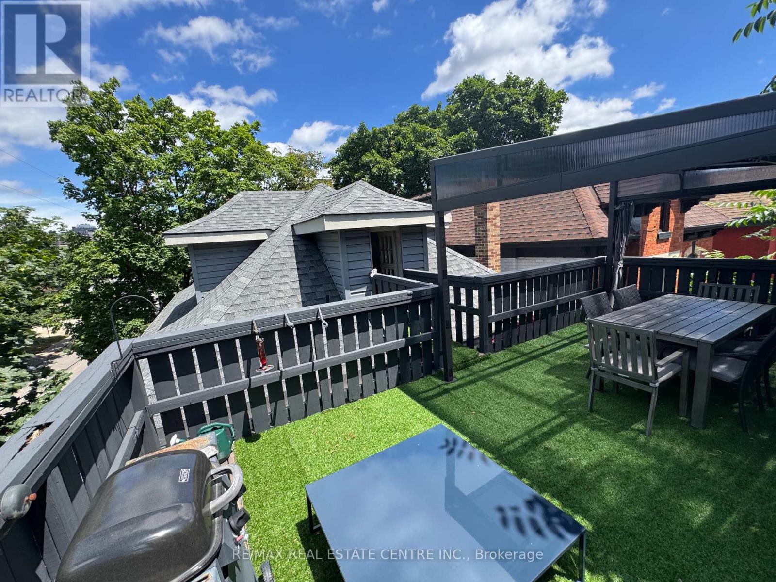 120 Herkimer Street, Hamilton, Ontario  L8P 2G7 - Photo 2 - X13054200