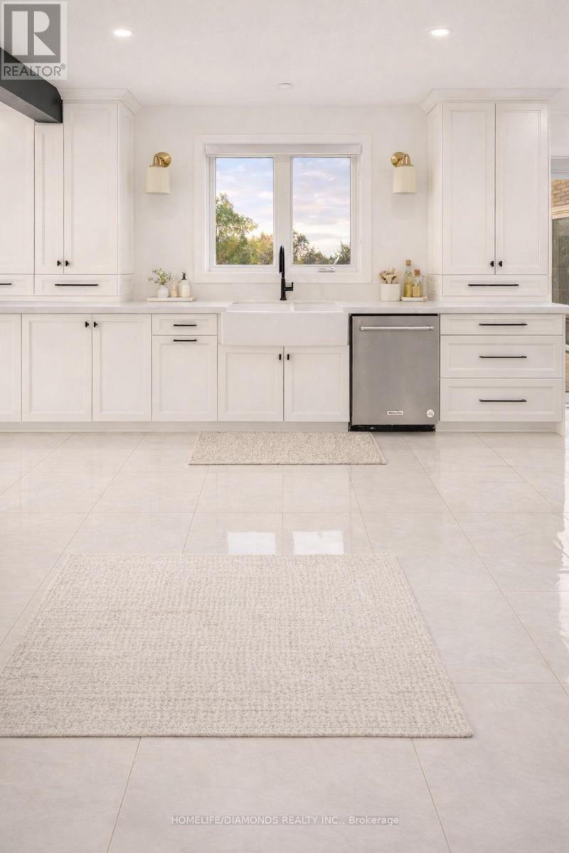 47 Ridge Point Drive, St. Catharines, Ontario  L2T 2S8 - Photo 10 - X13054260