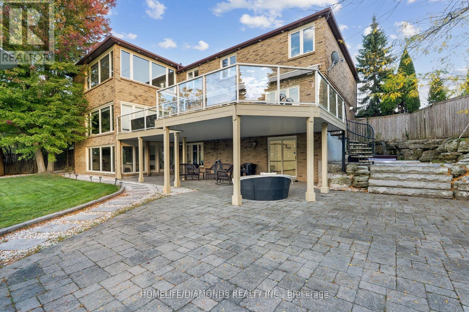 47 Ridge Point Drive, St. Catharines, Ontario  L2T 2S8 - Photo 4 - X13054260