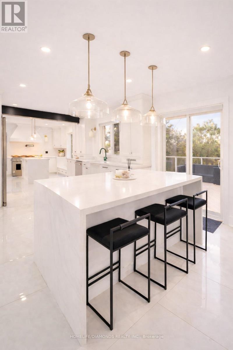 47 Ridge Point Drive, St. Catharines, Ontario  L2T 2S8 - Photo 9 - X13054260