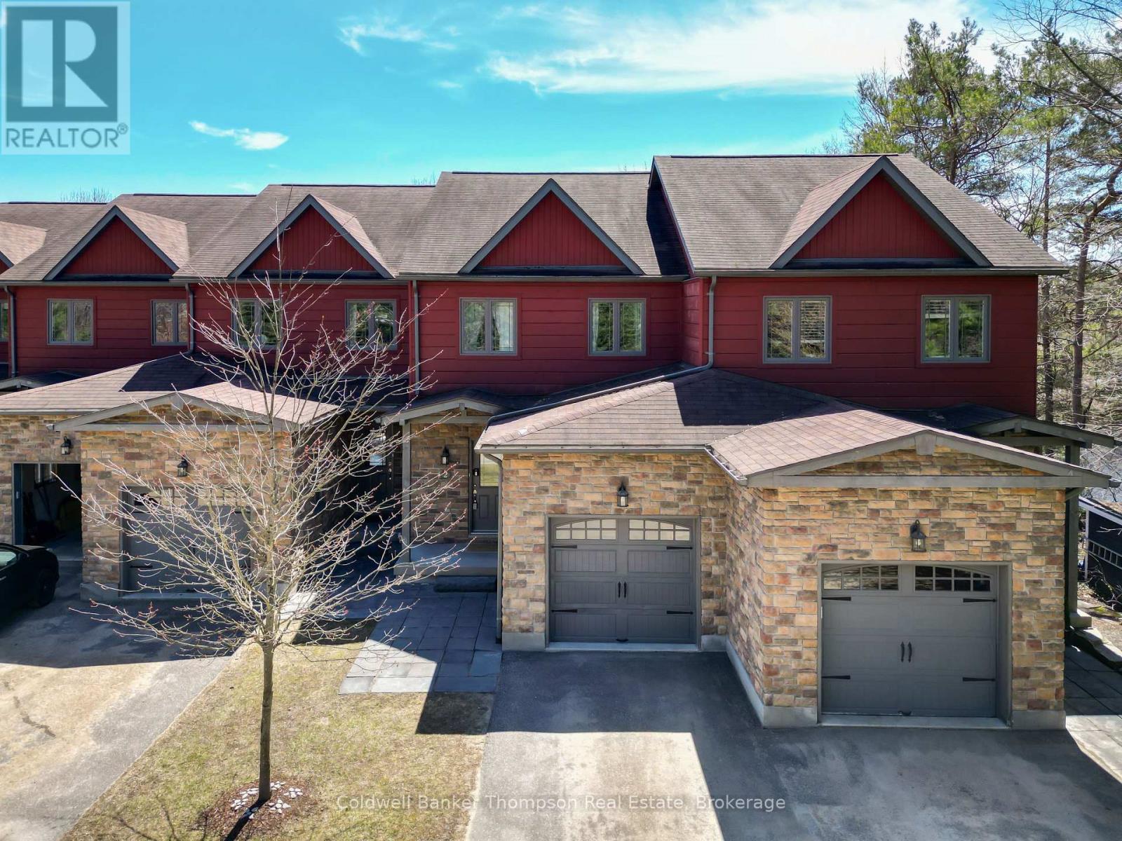 2 - 23 Winona Drive, Huntsville, Ontario  P1H 1L9 - Photo 2 - X12942920