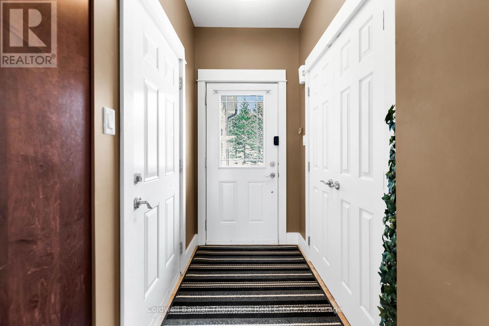 2 - 23 Winona Drive, Huntsville, Ontario  P1H 1L9 - Photo 5 - X12942920