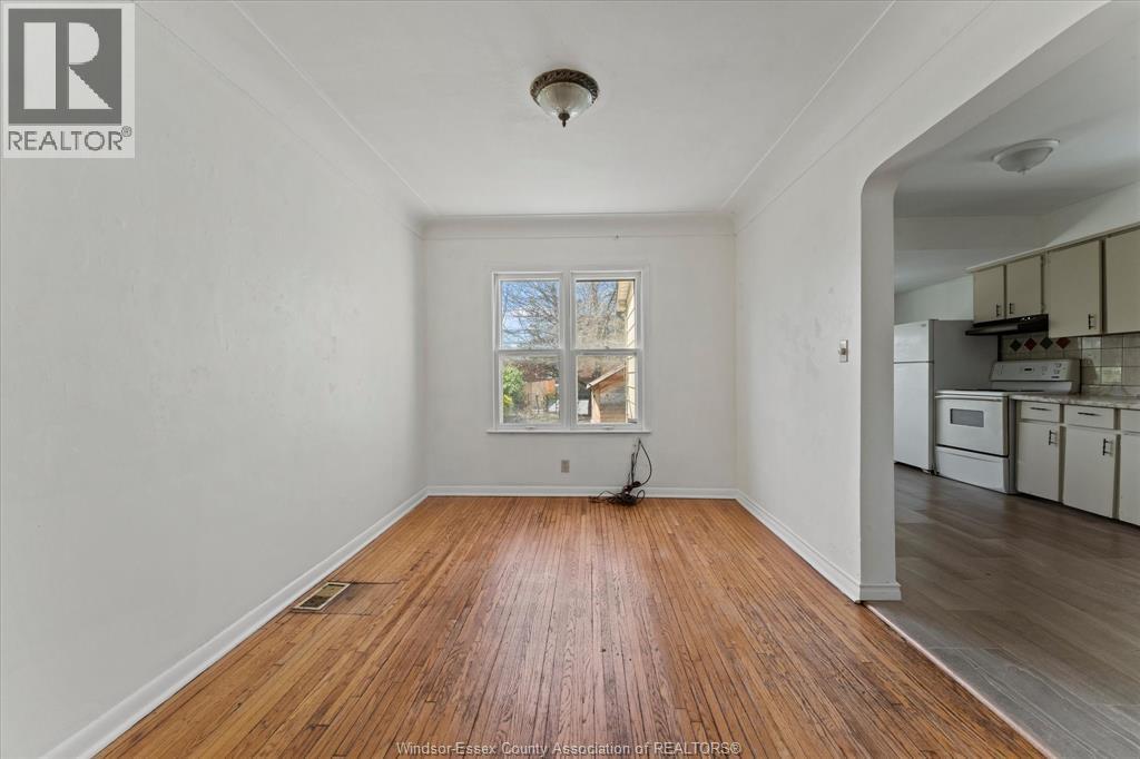 1031 Louis Ave, Windsor, Ontario  N9A 1Y1 - Photo 10 - 26009437