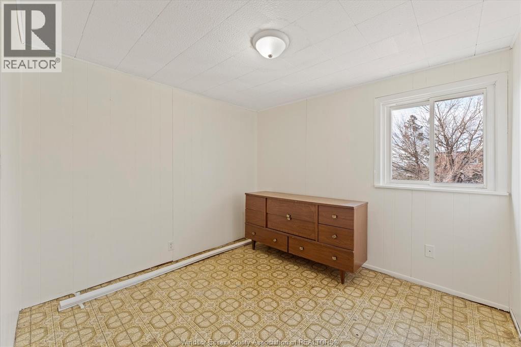 1031 Louis Ave, Windsor, Ontario  N9A 1Y1 - Photo 18 - 26009437