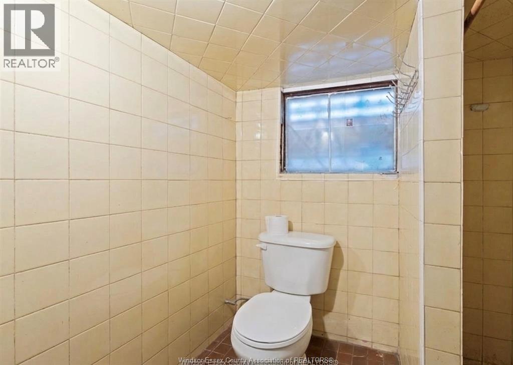 1031 Louis Ave, Windsor, Ontario  N9A 1Y1 - Photo 22 - 26009437