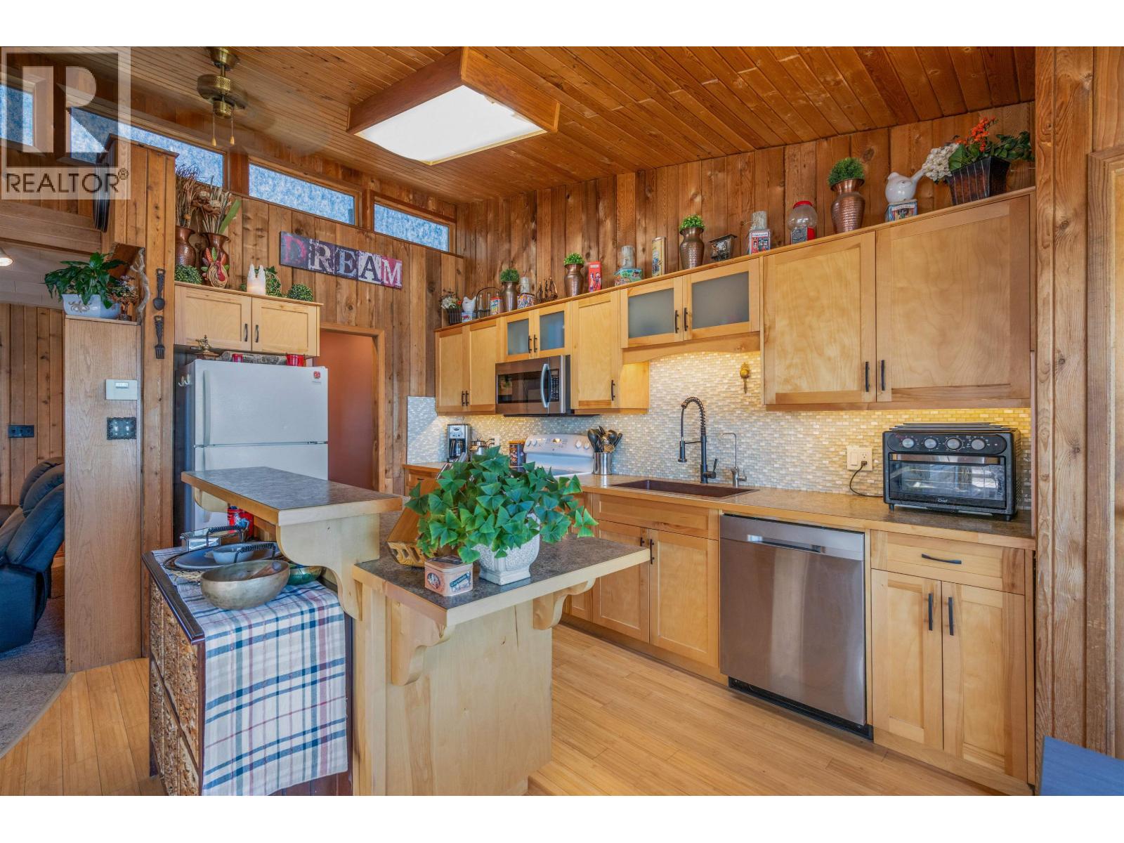 4830 E Meier Road, Cluculz Lake, British Columbia  V0J 3A3 - Photo 7 - R3116863