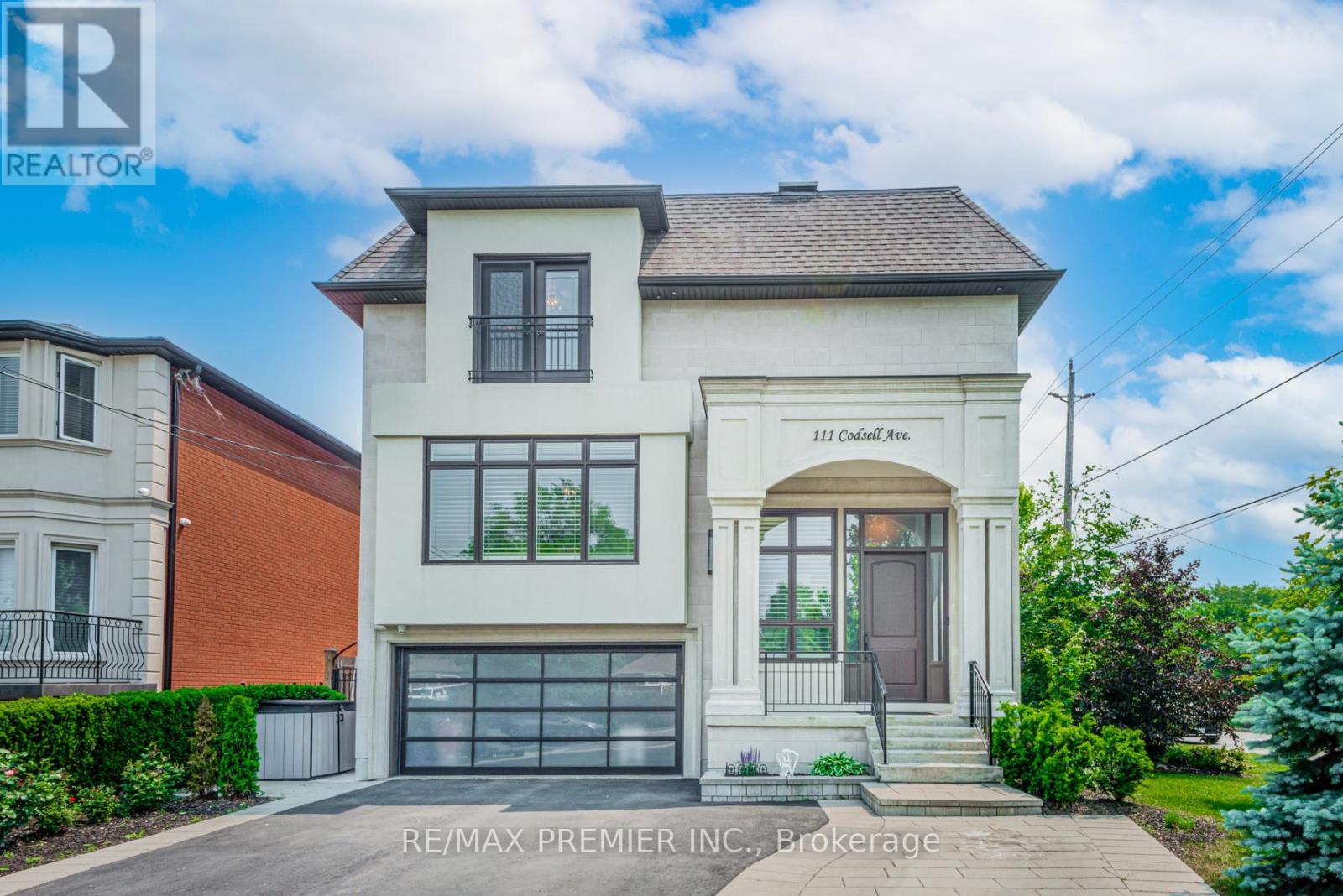 111 CODSELL AVENUE, Toronto, Ontario