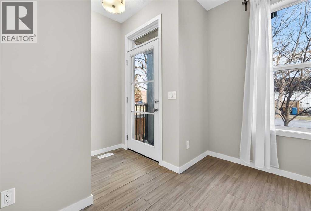 1607 2 Street Nw, Calgary, Alberta  T2M 2W2 - Photo 5 - A2305939