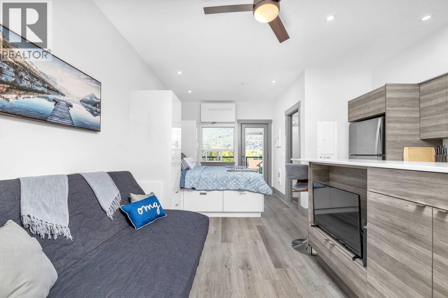 2555 Lakeshore Road Unit# 406, Vernon, British Columbia  V1H 1M9 - Photo 2 - 10385204