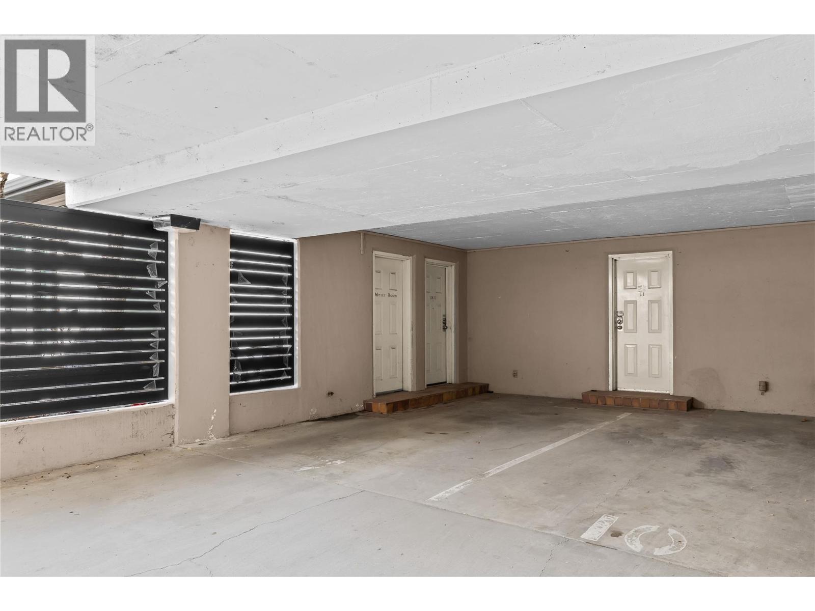 2831 Abbott Street, Kelowna, British Columbia  V1Y 1G5 - Photo 35 - 10384993