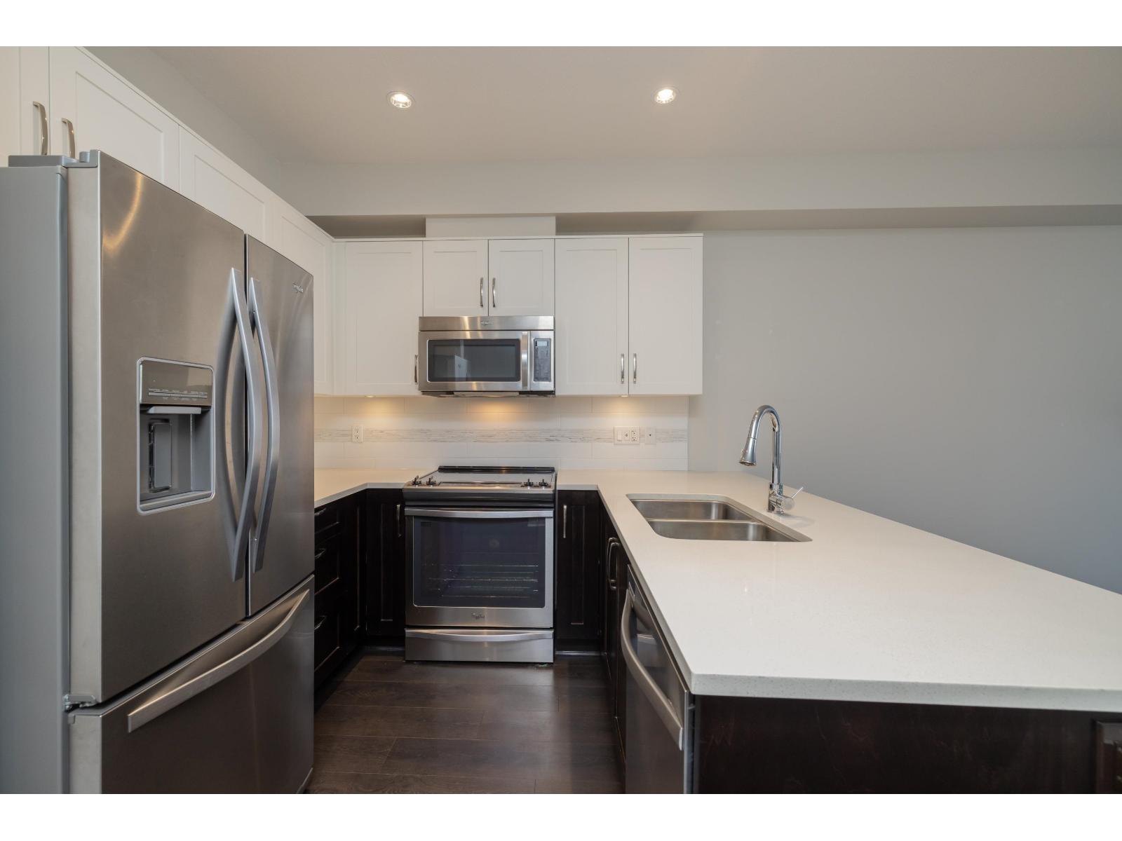 316 20728 Willoughby Town Centre Drive, Langley, British Columbia  V2Y 0P3 - Photo 5 - R3105821