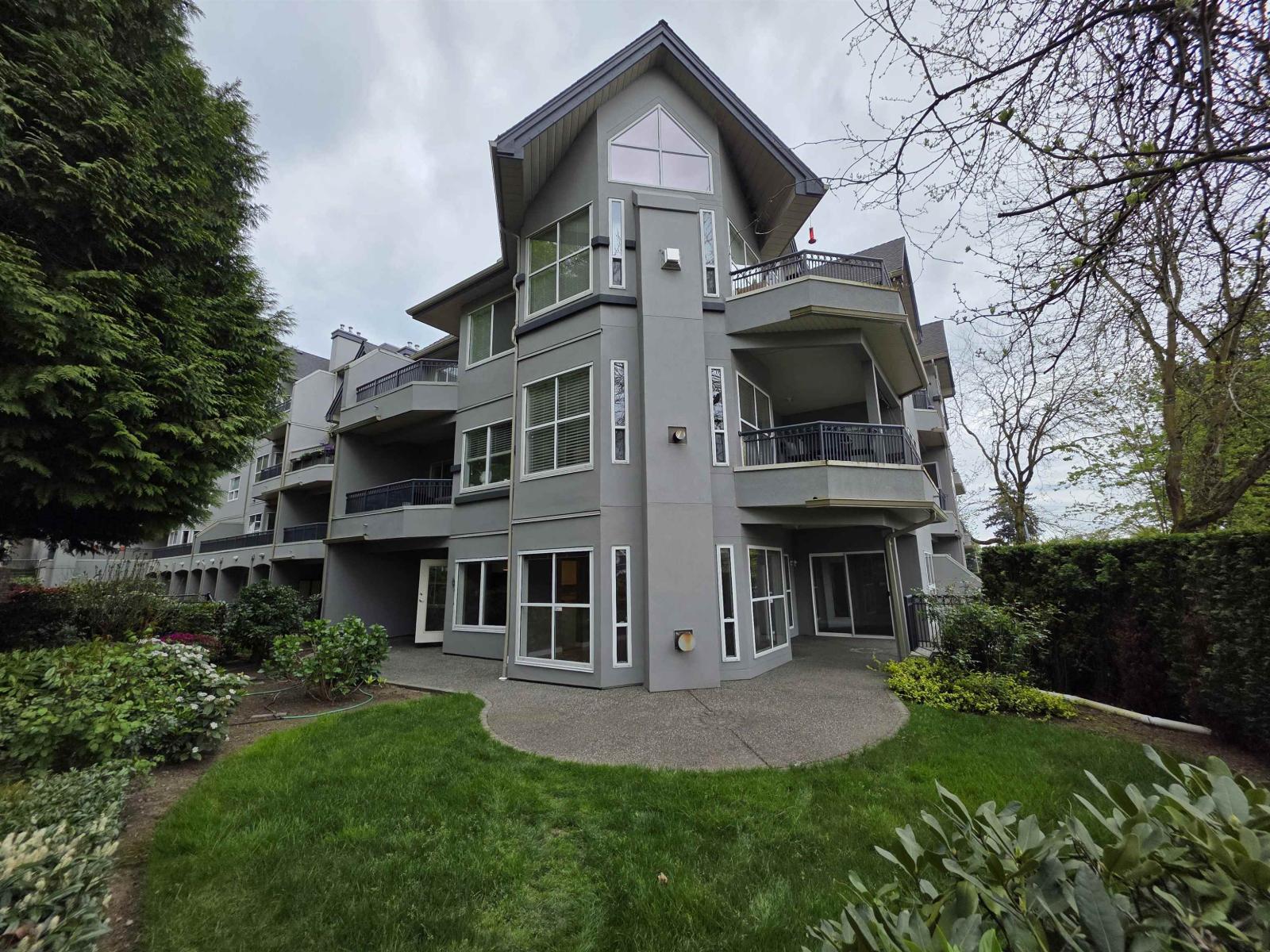 102 34101 OLD YALE ROAD, Abbotsford, British Columbia