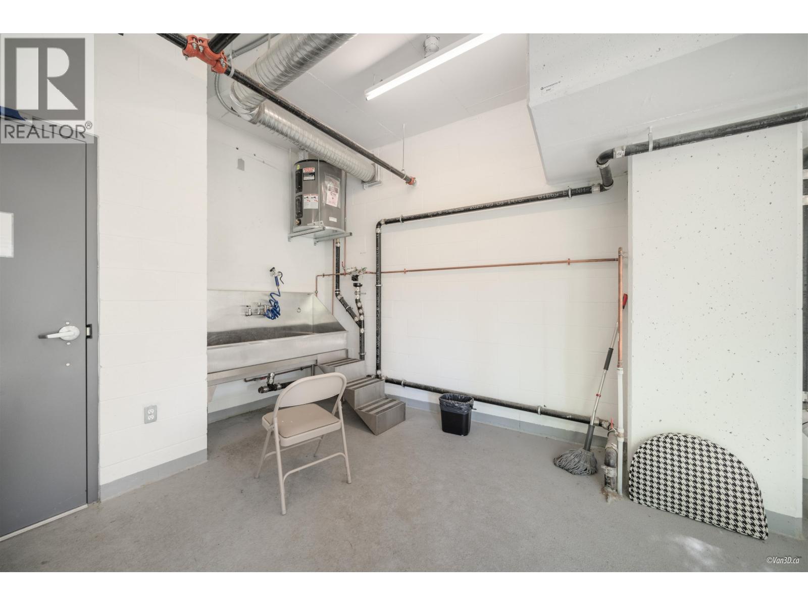 205 585 Austin Avenue, Coquitlam, British Columbia  V3K 0G6 - Photo 24 - R3116408