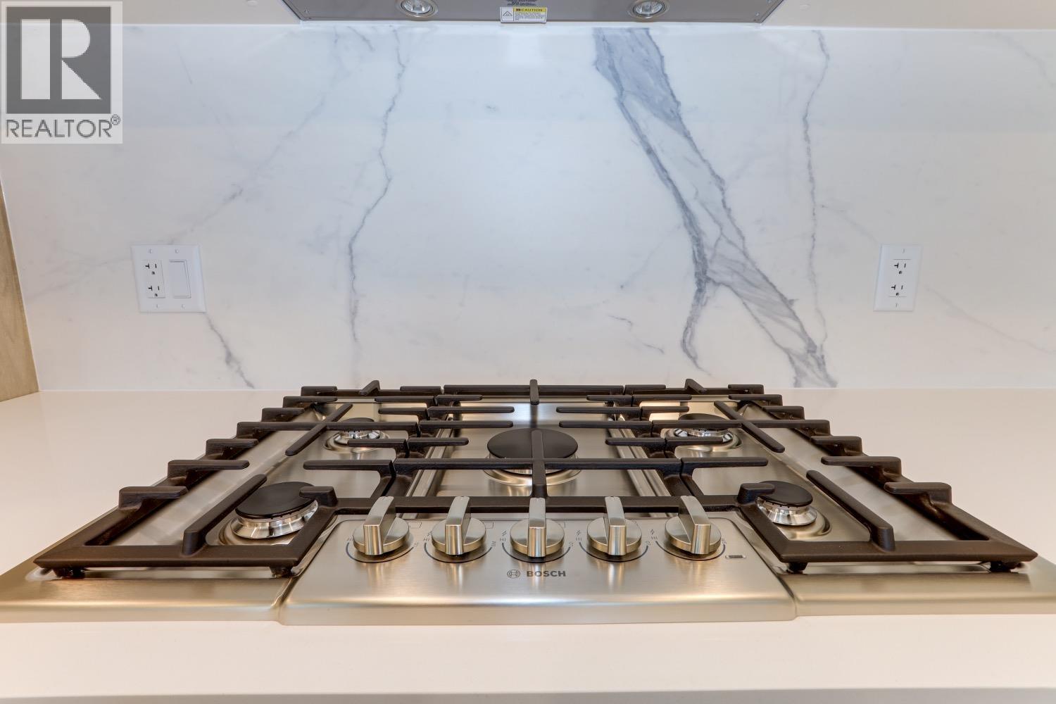 205 585 Austin Avenue, Coquitlam, British Columbia  V3K 0G6 - Photo 11 - R3116408