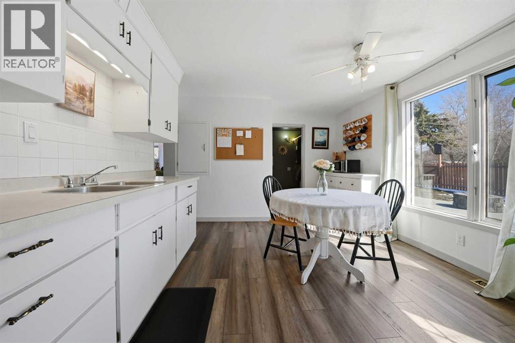 5019 58 Street, Lacombe, Alberta  T4L 1K7 - Photo 18 - A2301409