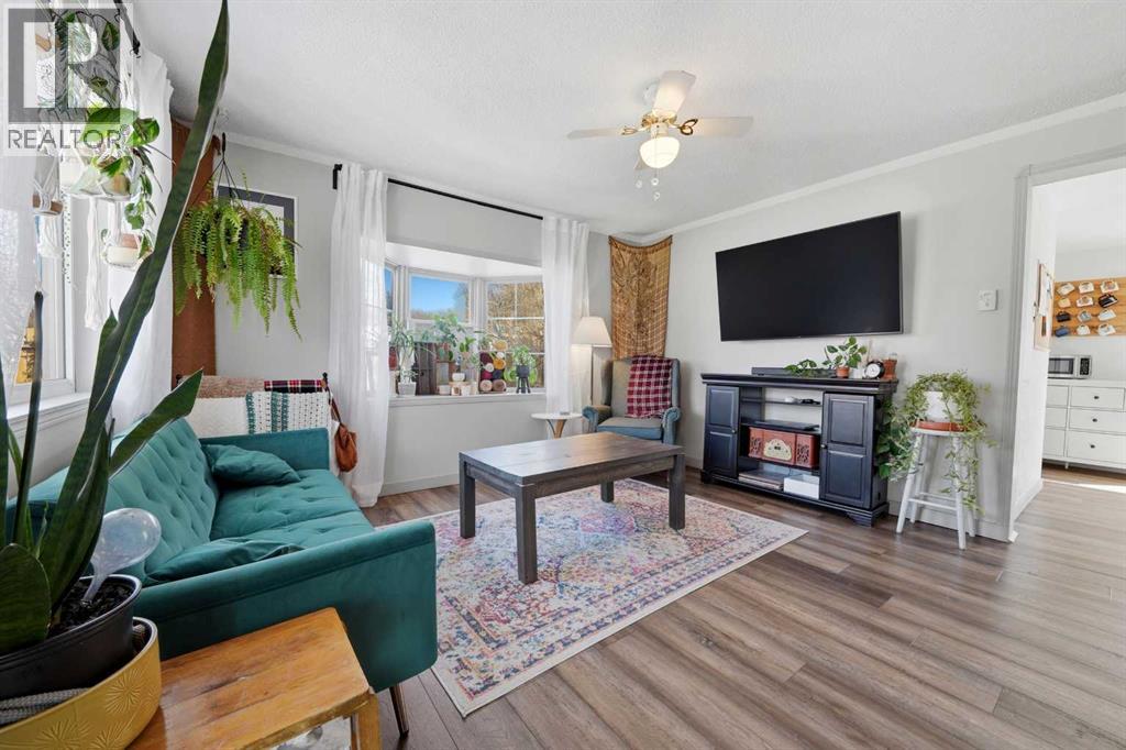 5019 58 Street, Lacombe, Alberta  T4L 1K7 - Photo 7 - A2301409