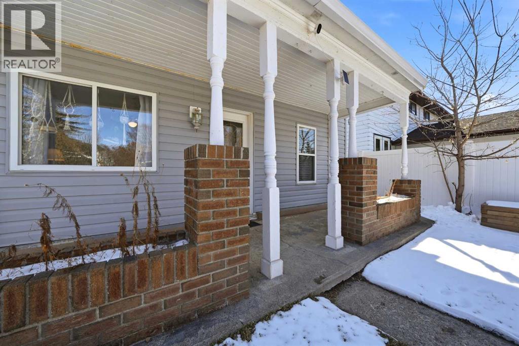 5019 58 Street, Lacombe, Alberta  T4L 1K7 - Photo 4 - A2301409