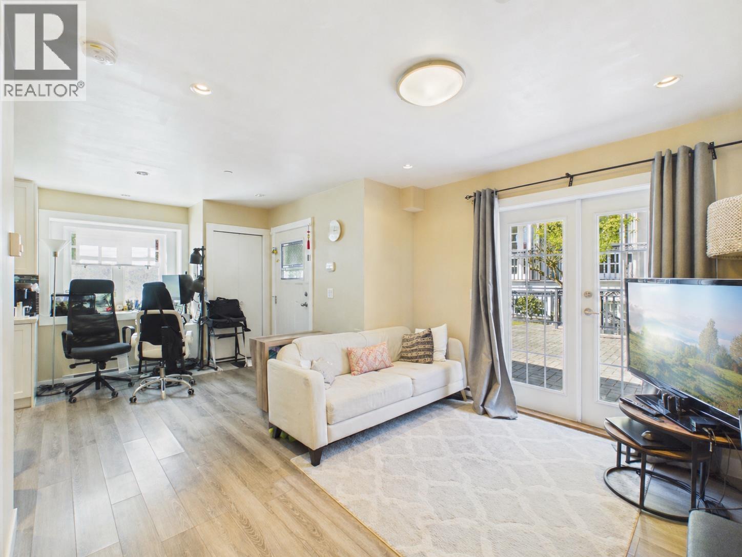 738 W 54th Avenue, Vancouver, British Columbia  V6P 1M4 - Photo 32 - R3116481