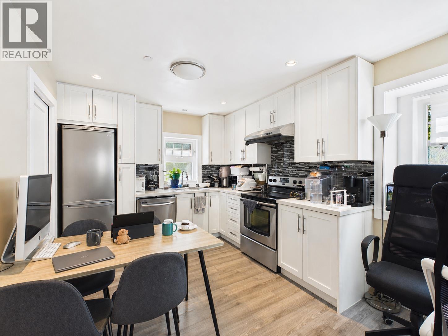 738 W 54th Avenue, Vancouver, British Columbia  V6P 1M4 - Photo 33 - R3116481