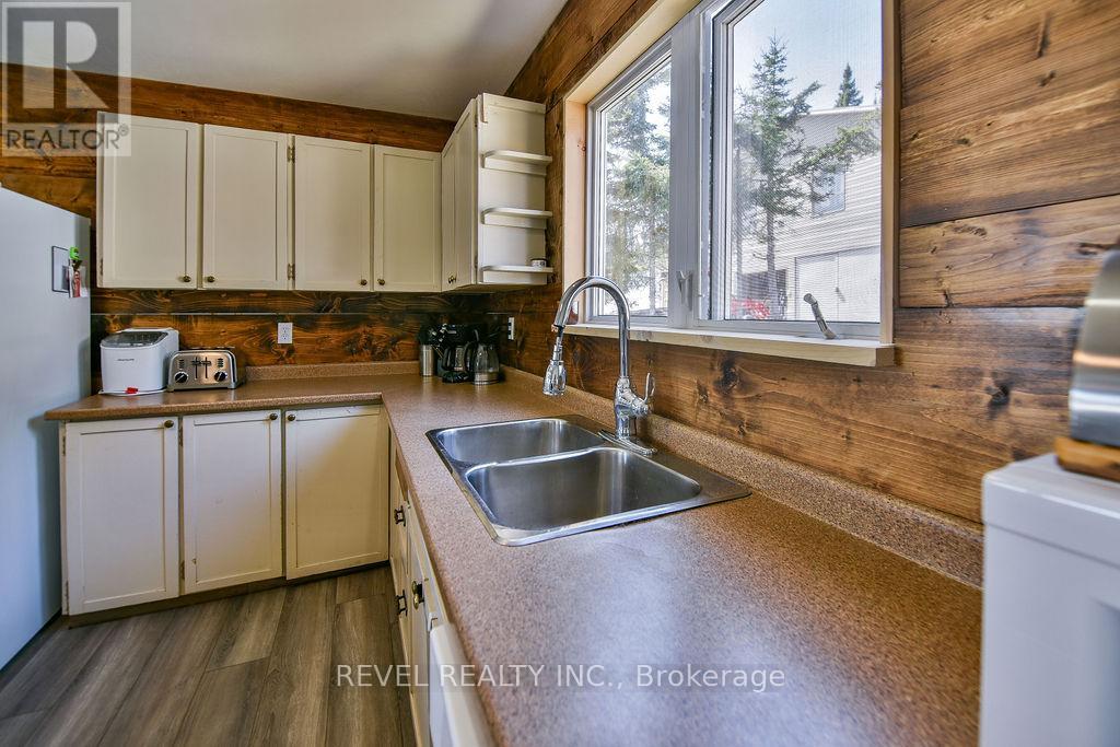 13 Sewell Lake Road, Timmins, Ontario  P4N 7K2 - Photo 4 - X13054396