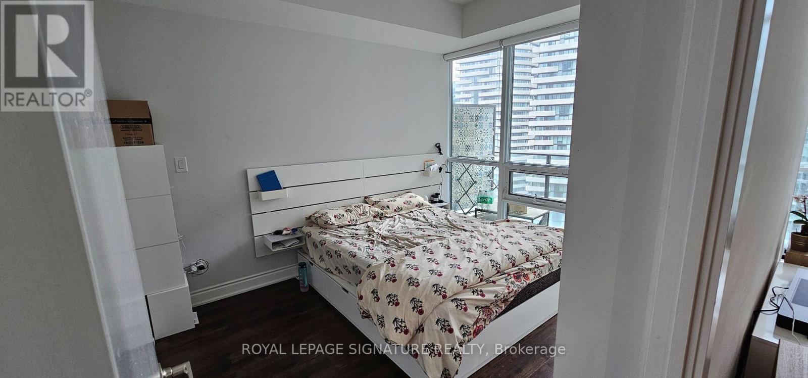 2401 - 65 Bremner Boulevard, Toronto, Ontario  M5J 0A7 - Photo 10 - C13052120