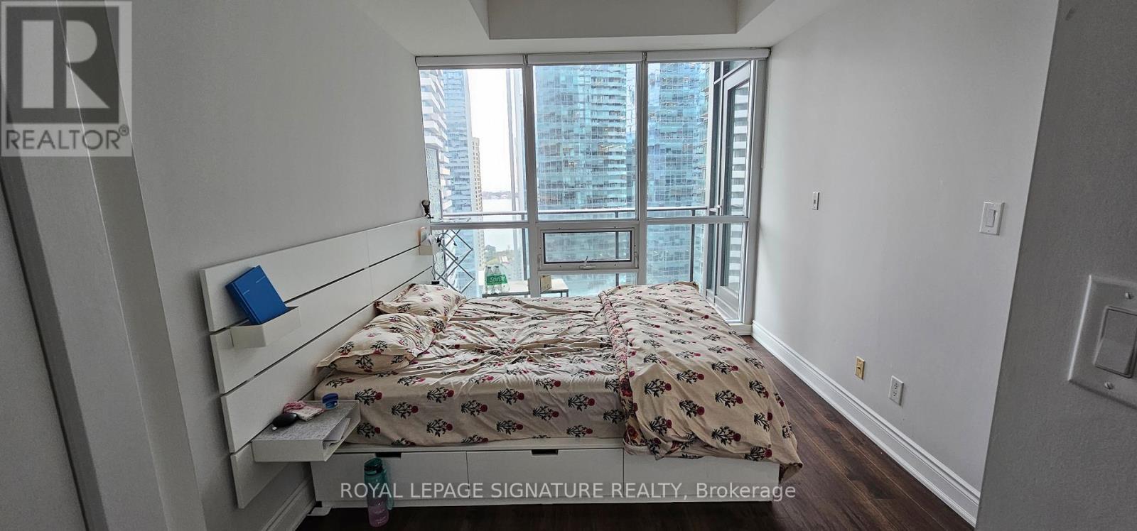2401 - 65 Bremner Boulevard, Toronto, Ontario  M5J 0A7 - Photo 11 - C13052120