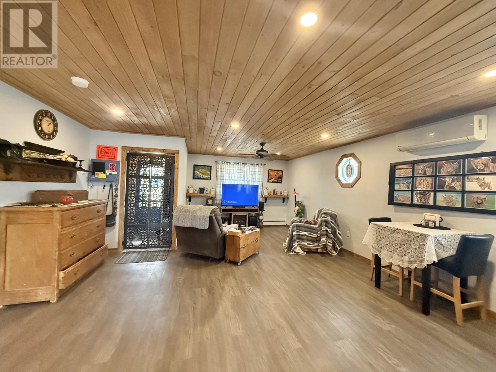 233 Main Street, Borden-Carleton, Prince Edward Island  C0B 1X0 - Photo 4 - 202608863