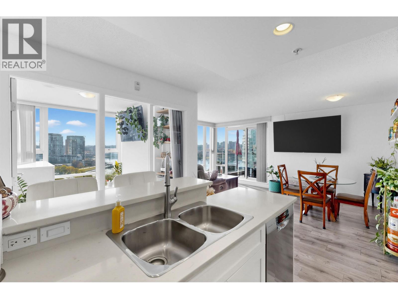 1501 455 Beach Crescent, Vancouver, British Columbia  V6Z 3E5 - Photo 16 - R3116781