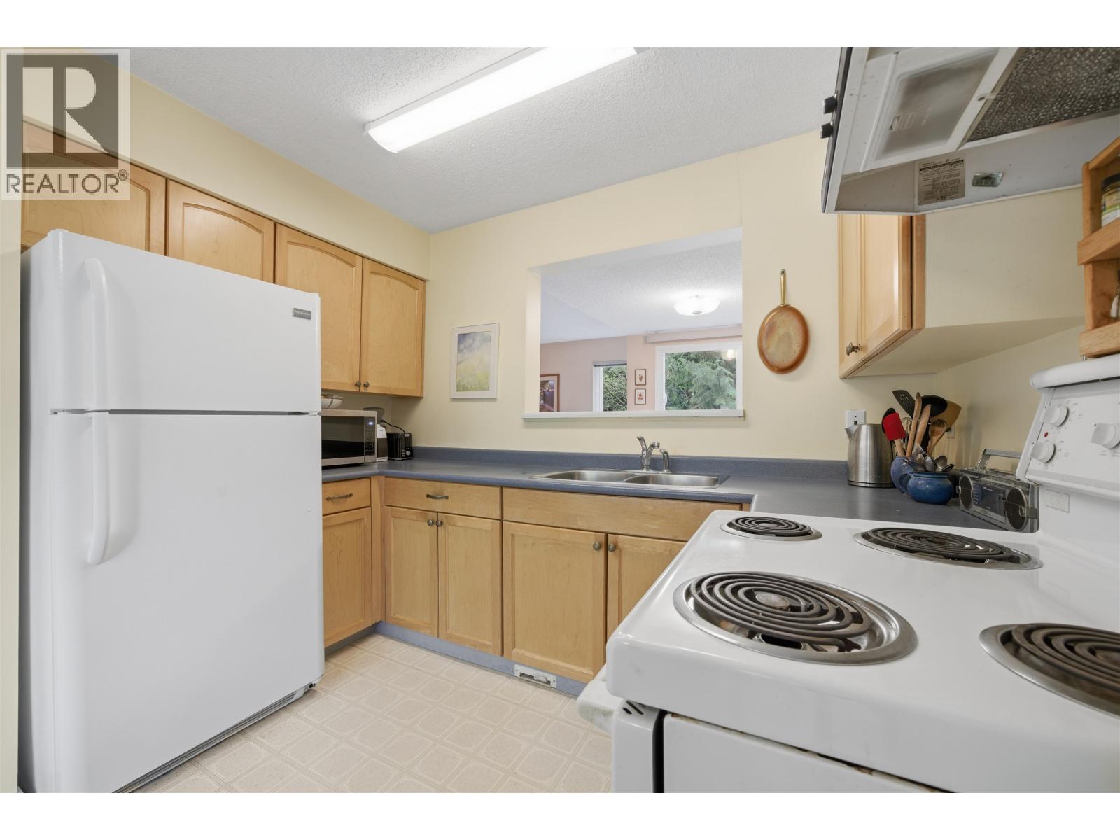 4748 Laurelwood Place, Burnaby, British Columbia  V5G 4B2 - Photo 15 - R3116785