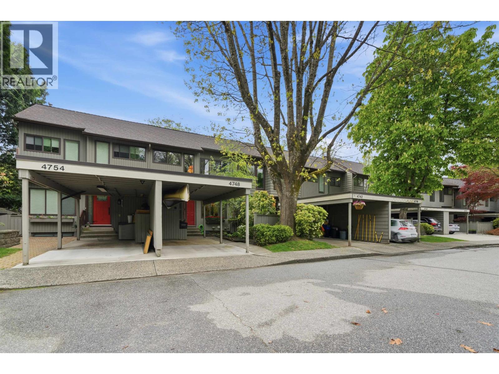 4748 Laurelwood Place, Burnaby, British Columbia  V5G 4B2 - Photo 2 - R3116785