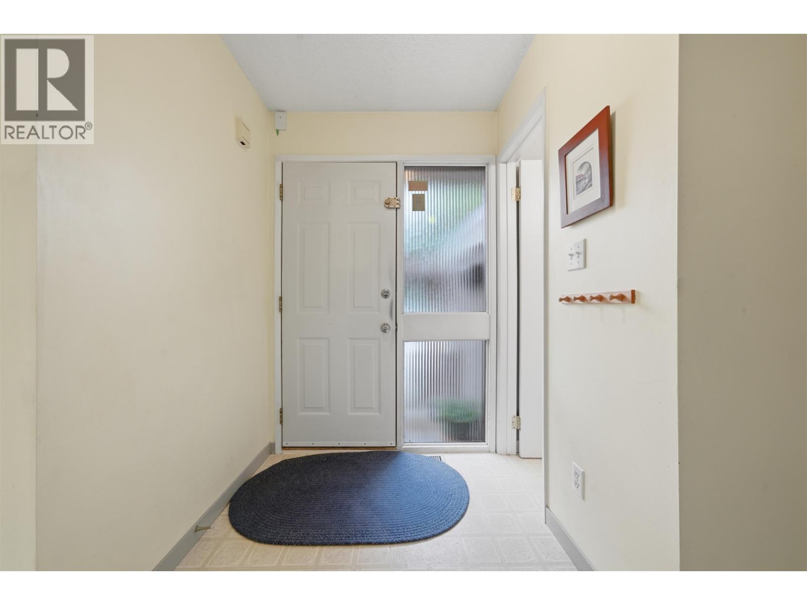 4748 Laurelwood Place, Burnaby, British Columbia  V5G 4B2 - Photo 7 - R3116785