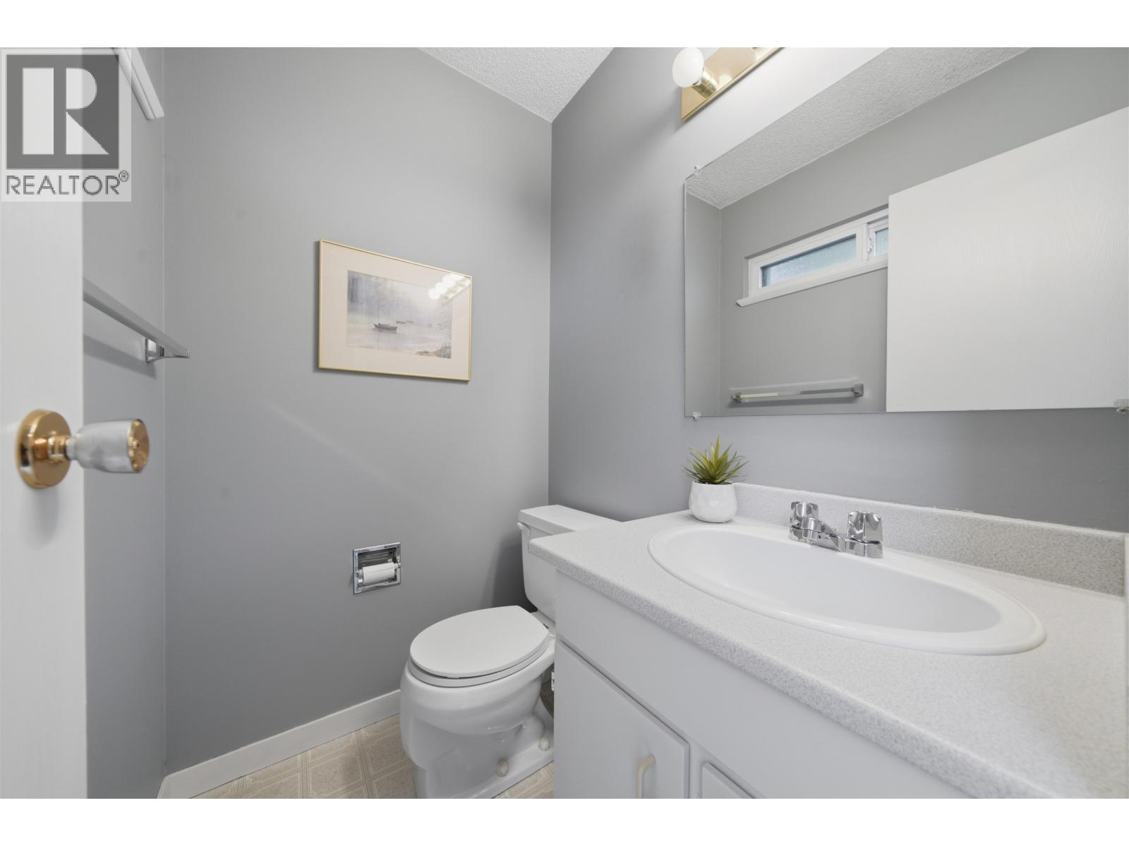 4748 Laurelwood Place, Burnaby, British Columbia  V5G 4B2 - Photo 9 - R3116785