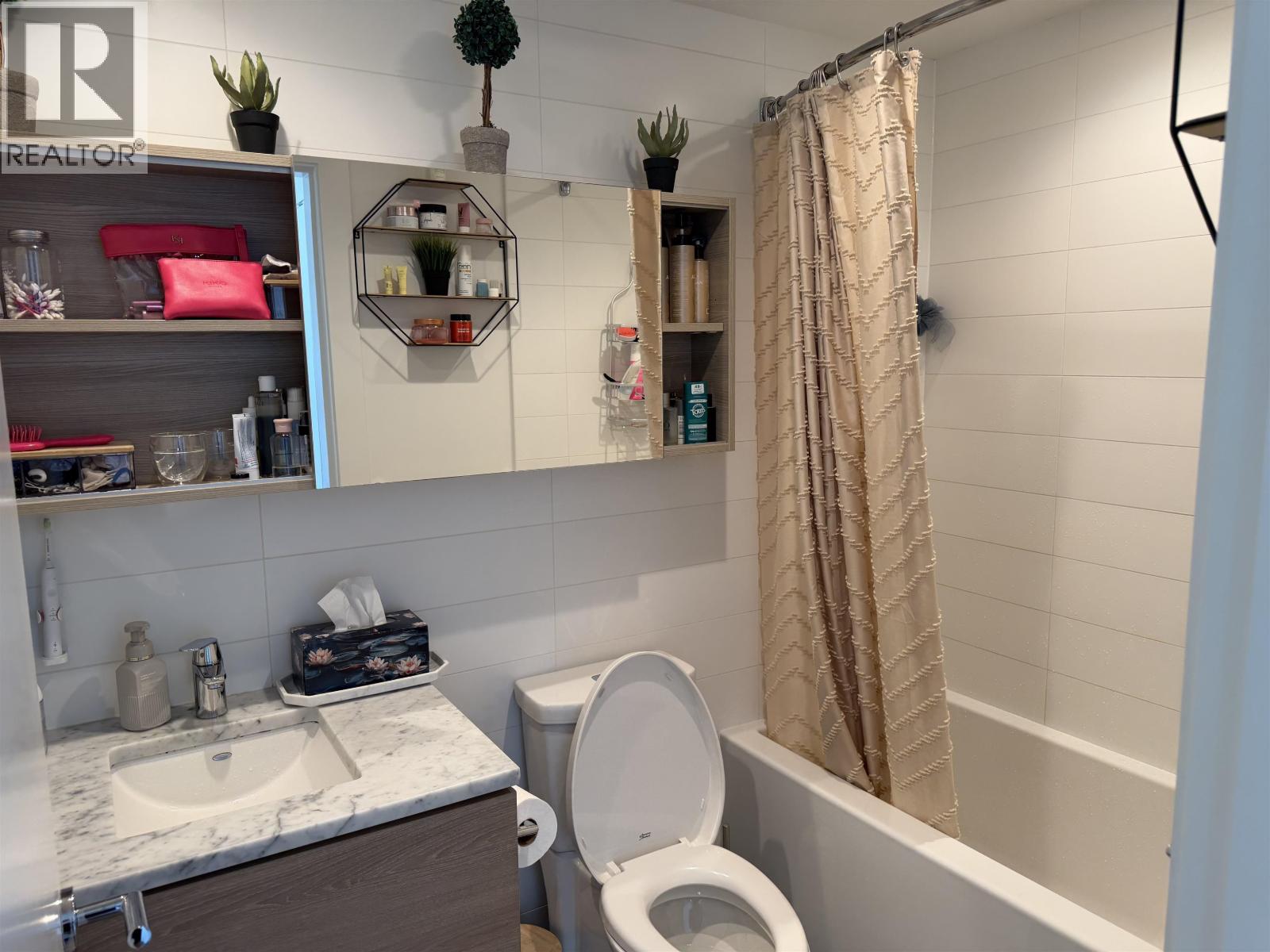 2706 657 Whiting Way, Coquitlam, British Columbia  V3J 0J6 - Photo 11 - R3116793