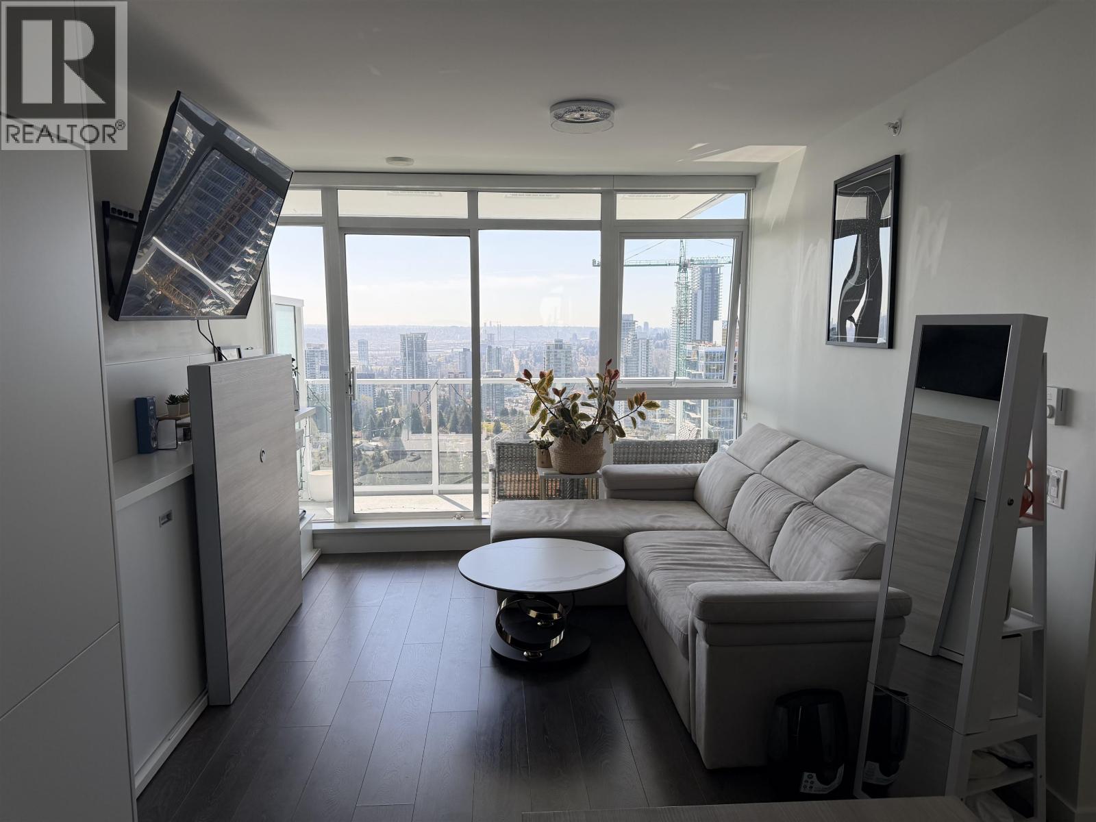 2706 657 Whiting Way, Coquitlam, British Columbia  V3J 0J6 - Photo 3 - R3116793